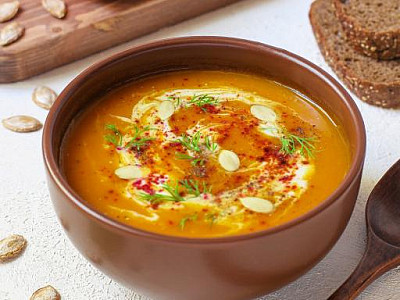 Krémová mrkvová polévka s Bujónkou Orient